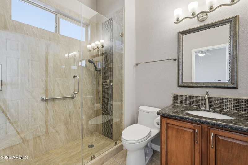 Guest Bedroom 3 Full Bathroom