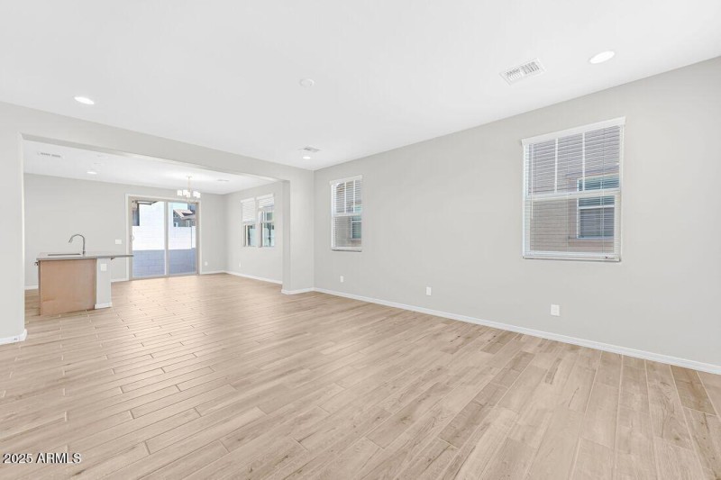 9964 W Piccadilly Road - Ready Now!