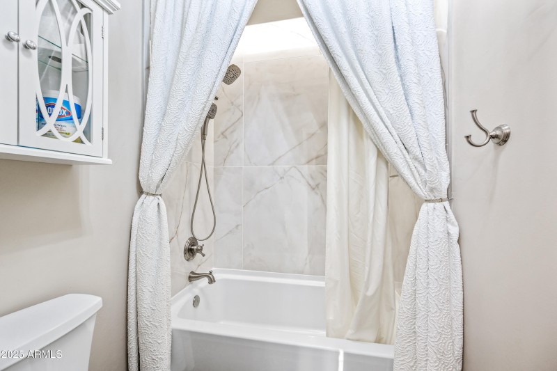 93-1817EWTC-ocupix-IR