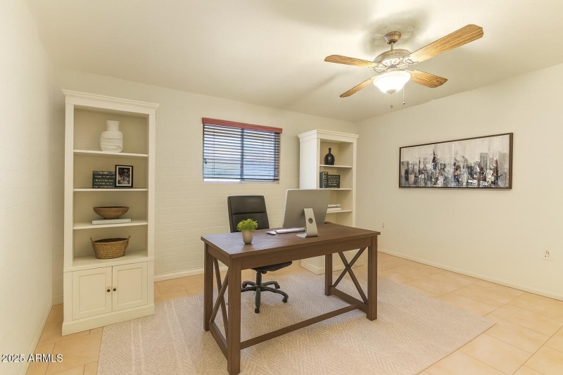 VIRTUALLY STAGED 3RD BEDROOM/OFFICE