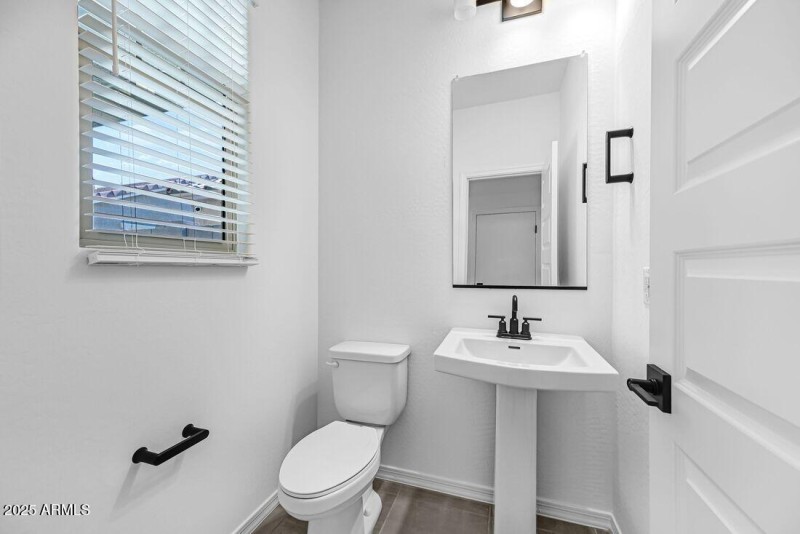 9964 W PICCADILLY Road - Ready Now!