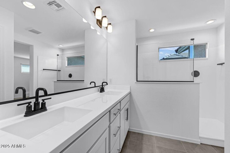 9964 W PICCADILLY Road - Ready Now!