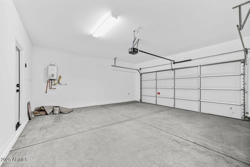 9964 W PICCADILLY Road - Ready Now!