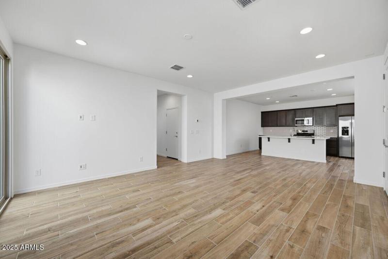 10002 W PICCADILLY Road - Ready Now!