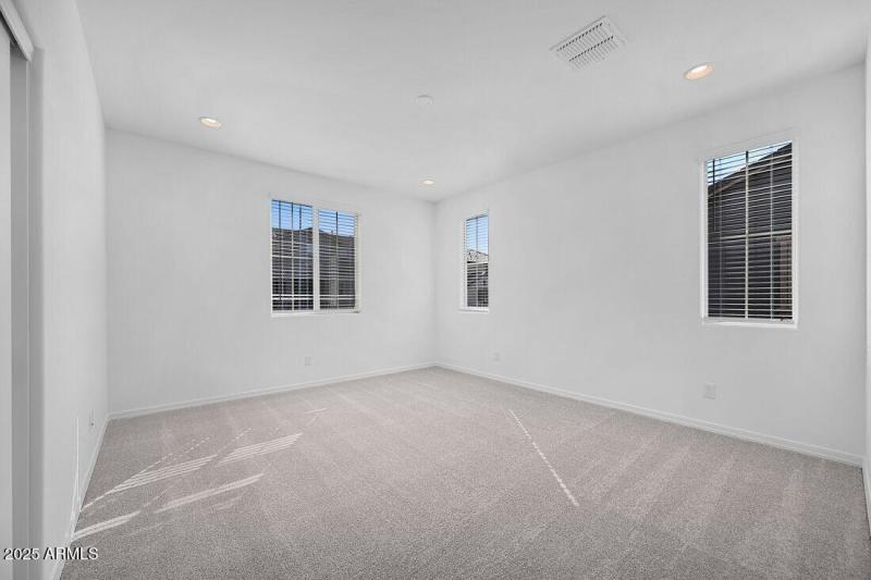 10014 W PICCADILLY Road - Ready Now!