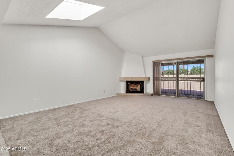 9834 E Minnesota Ave-11_(2048)