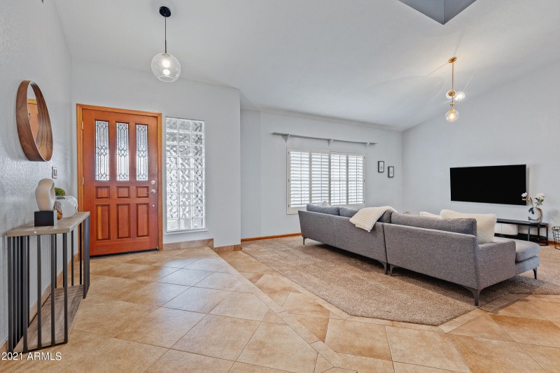 5735 E Campo Bello Dr-6