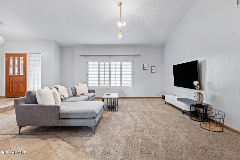 5735 E Campo Bello Dr-10