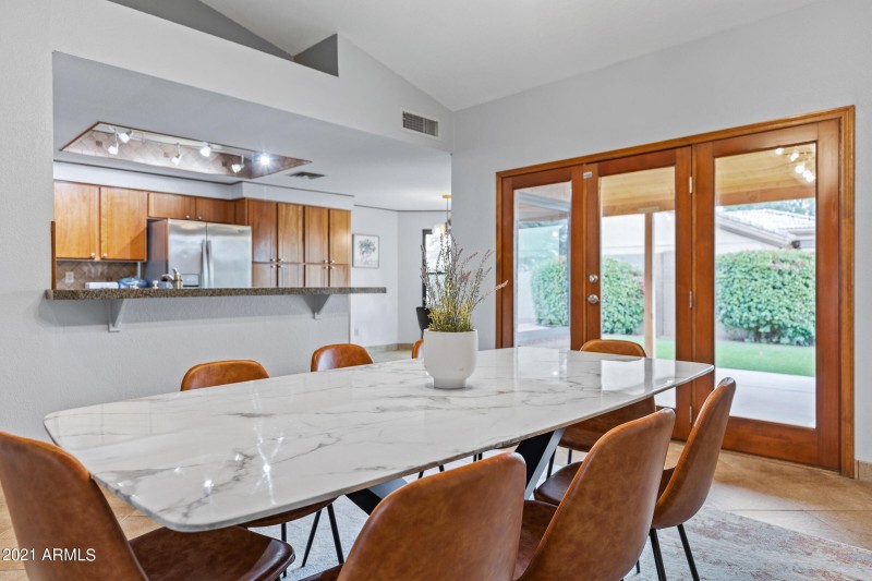 5735 E Campo Bello Dr-14