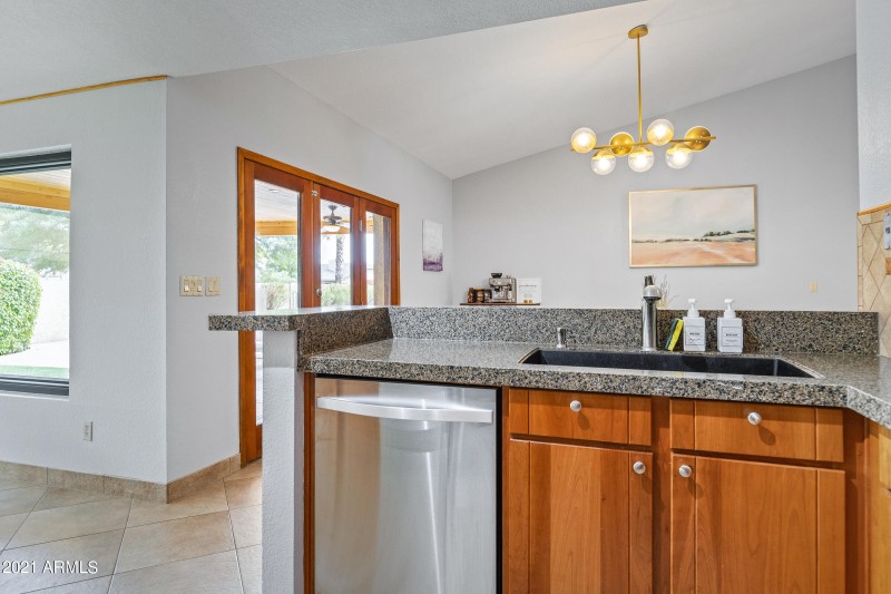 5735 E Campo Bello Dr-23