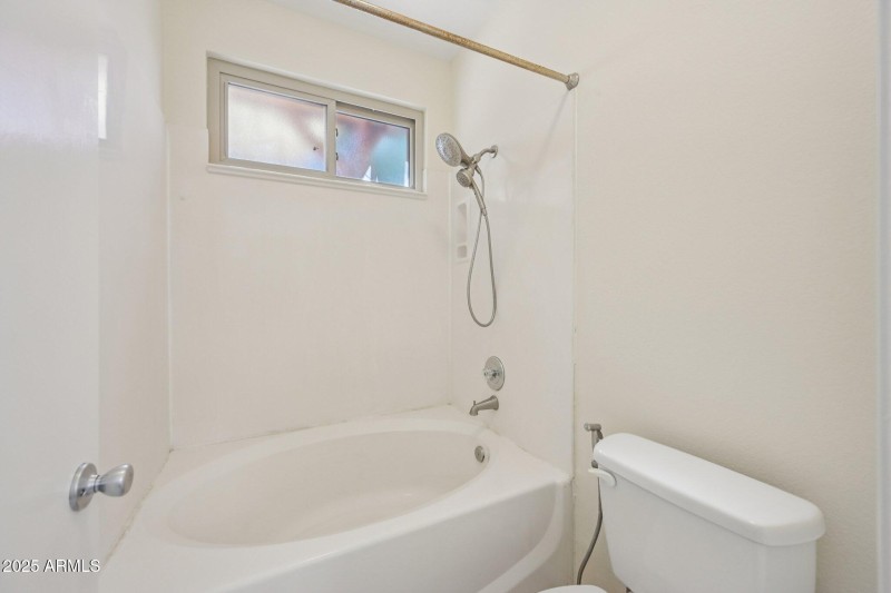 26-web-or-mls-W Magnolia St-S3010-026