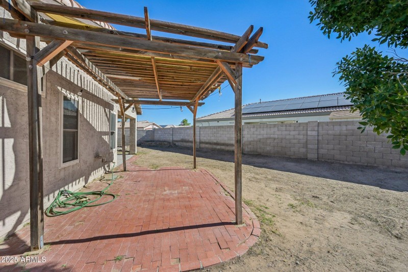 33-web-or-mls-W Magnolia St-S3010-033