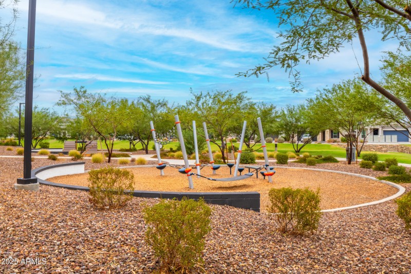 5128 Coolbrook Ave-39