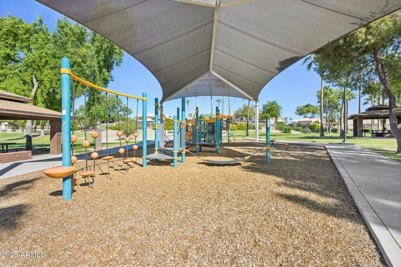 37-web-or-mls-W Magnolia St-3010-903