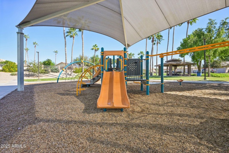 38-web-or-mls-W Magnolia St-3010-904