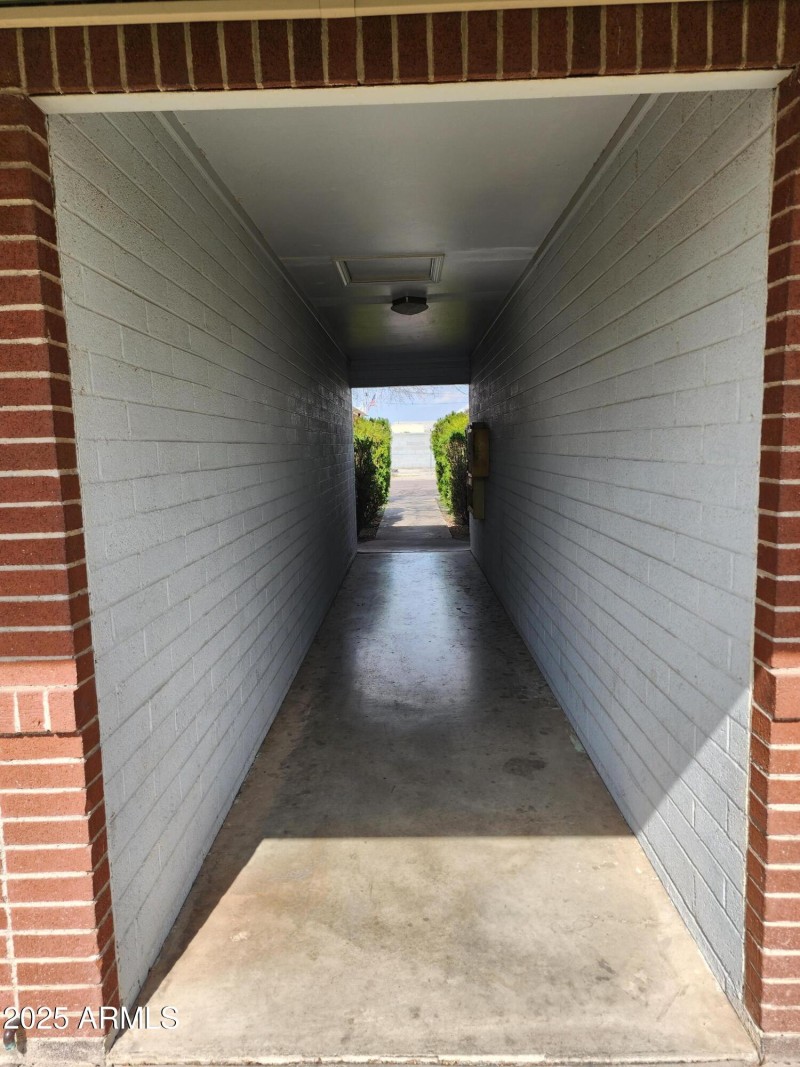 Entrance Breezeway