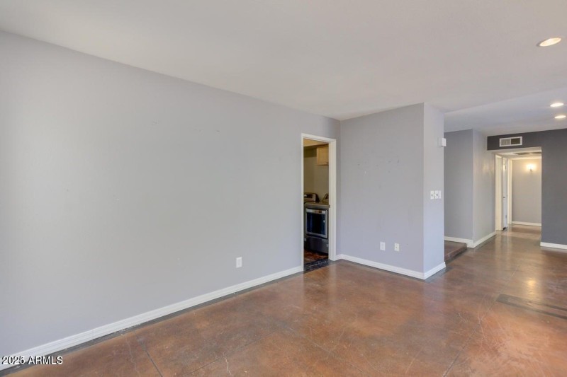 20210116180220708439000000-o