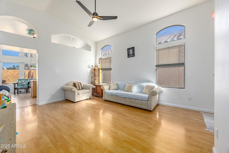 3408 E Rockwood Dr-7