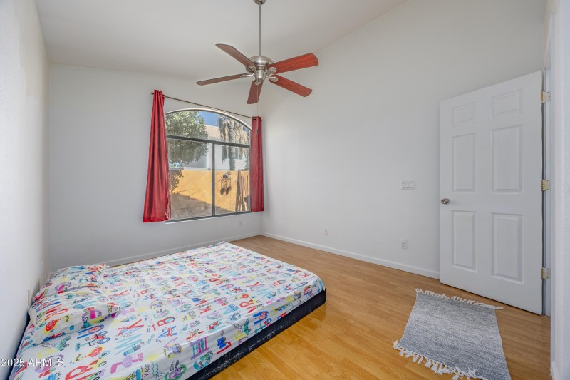 3408 E Rockwood Dr-15