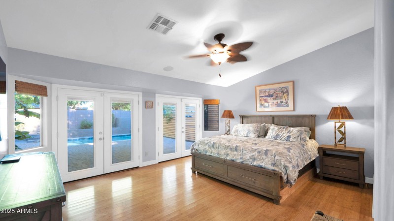 54-web-or-mls-P1188699