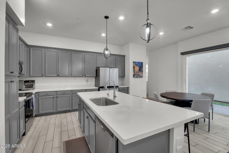 010_12-web-or-mls-aster-12_2_338