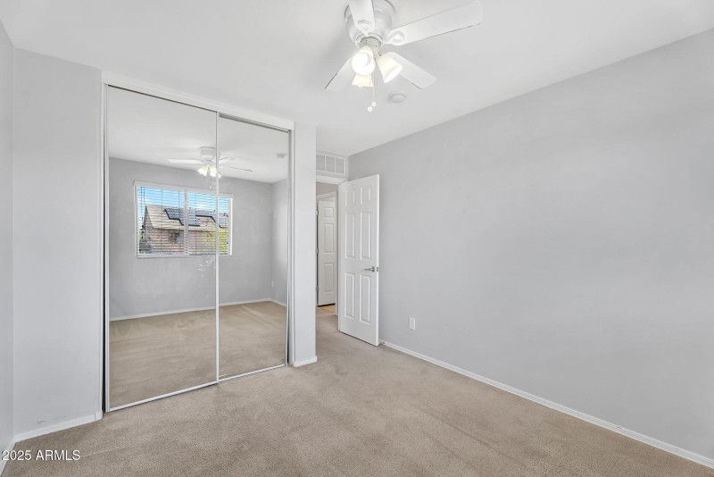 17-web-or-mls-8071 W Georgetown Way-23