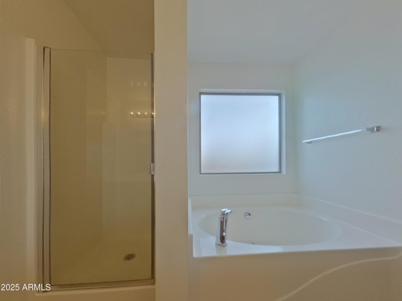 9_pc_dIaVx10QGt_dGvlJHFnKO_layout_0