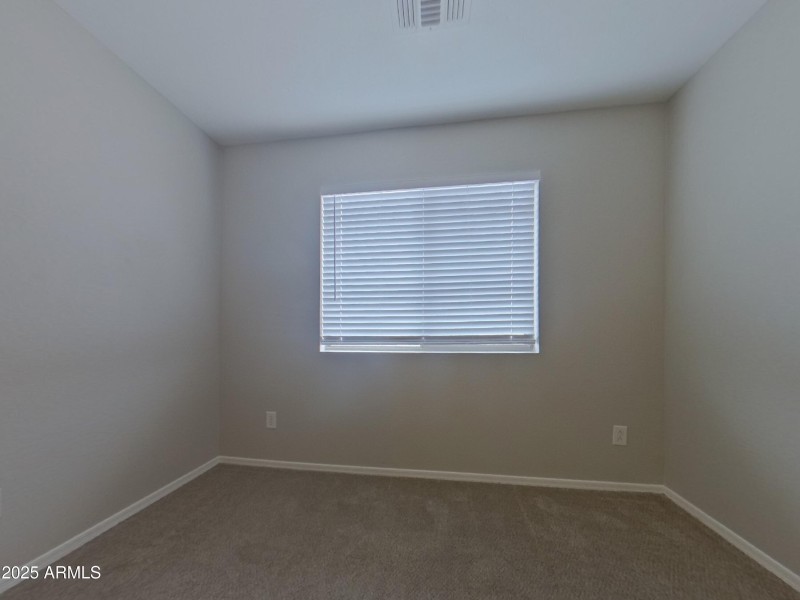 11_pc_coYw4mifGz_uaYM39CHSy_layout_1