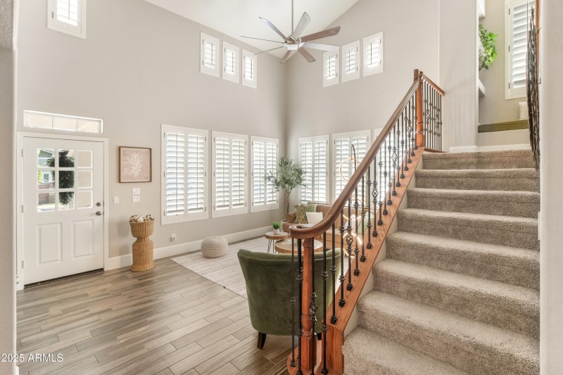 15294 W Old Oak Ln-15