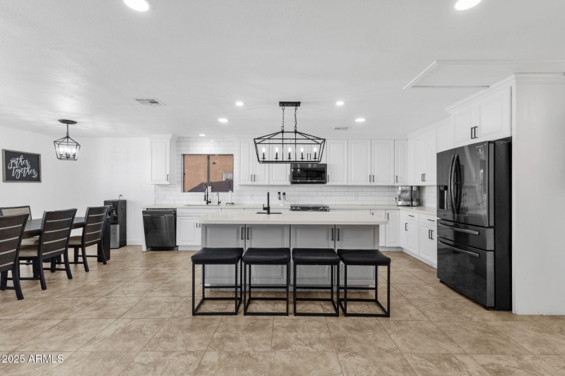 12-web-or-mls-1337-e-mineral-rd