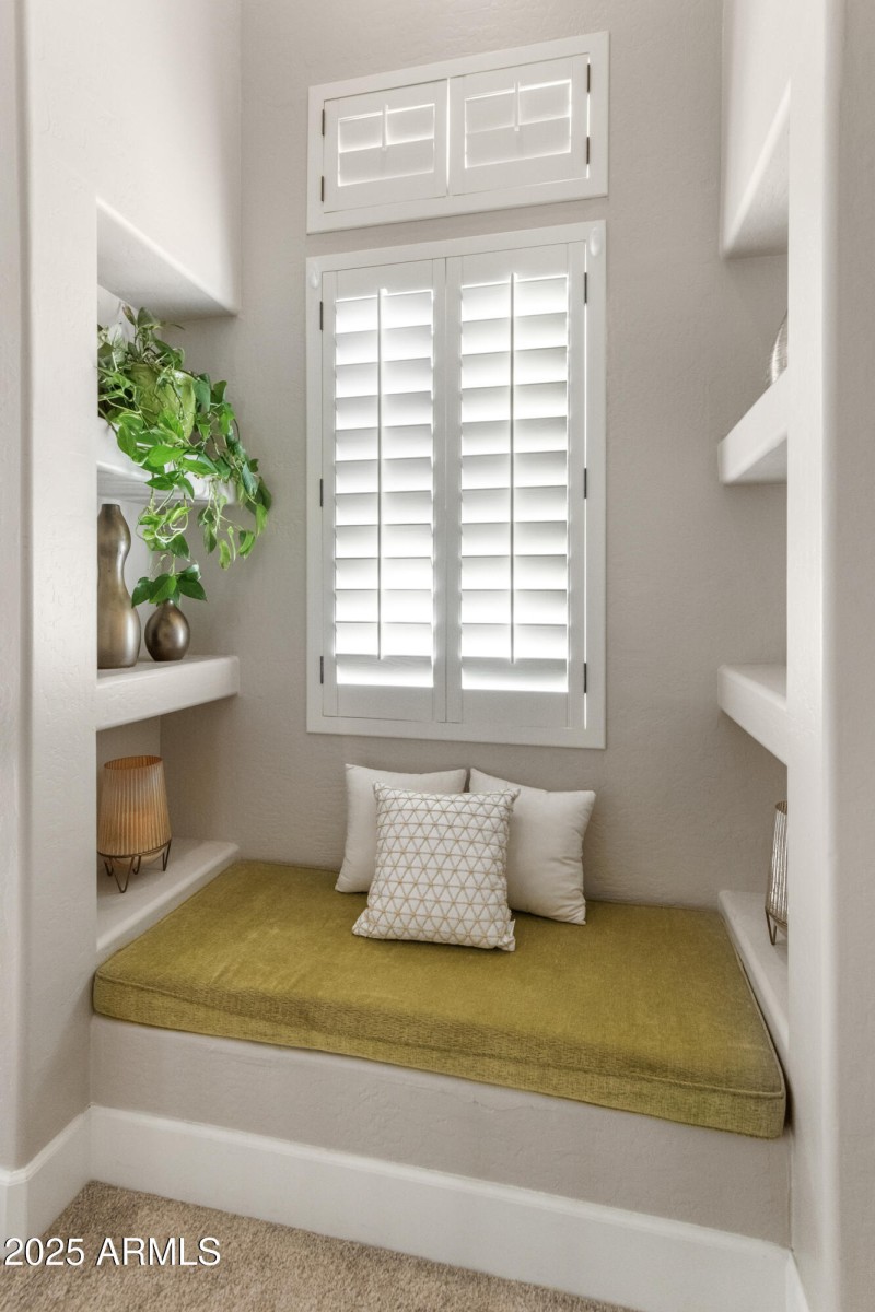 15294 W Old Oak Ln-14