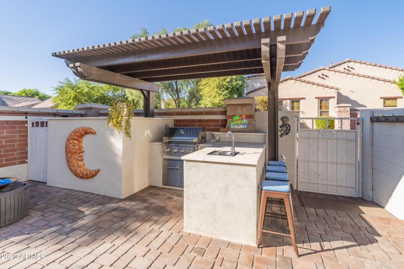 15294 W Old Oak Ln-51