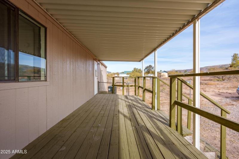 220 S Bright Star Ln