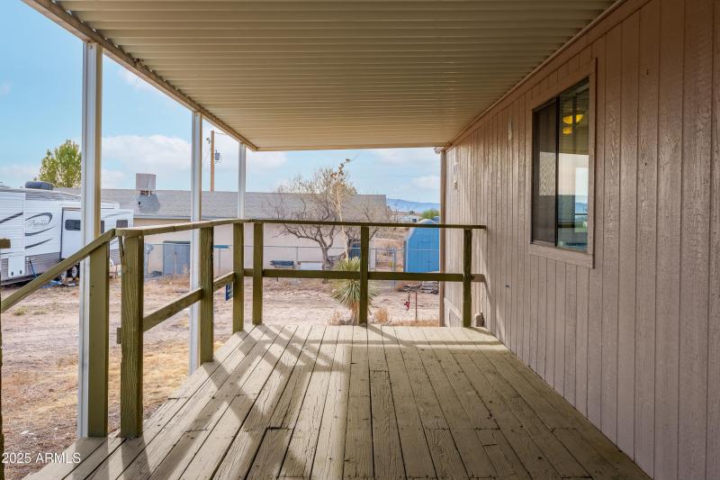 220 S Bright Star Ln