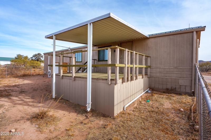 220 S Bright Star Ln