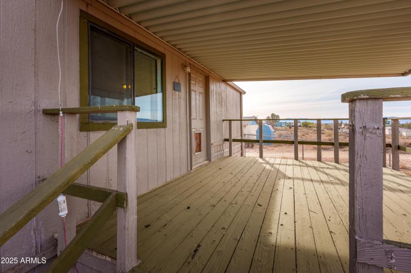 220 S Bright Star Ln