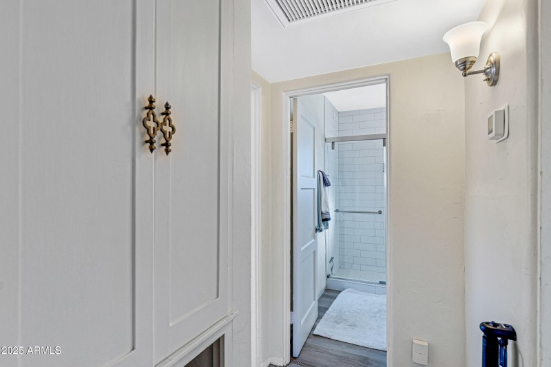 Hall between bedrooms