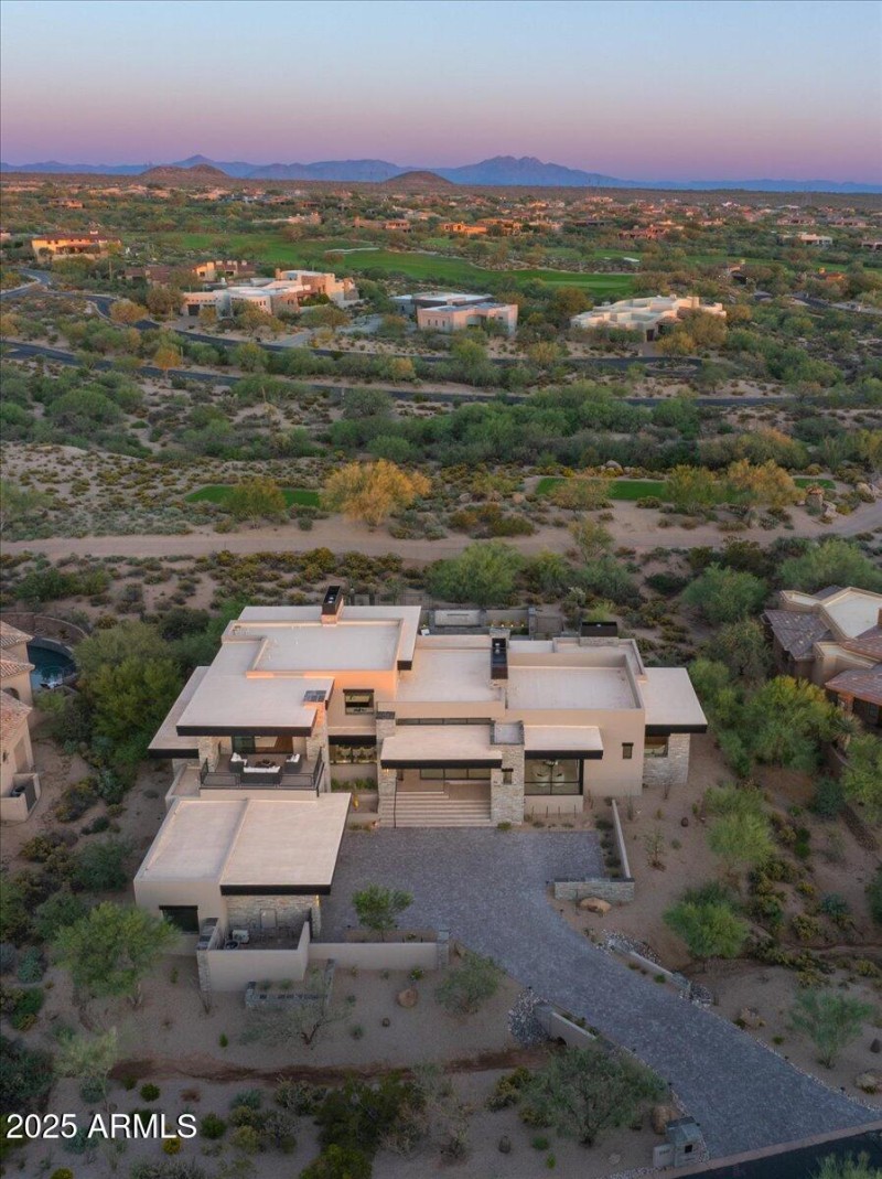 035-Golf Course Home