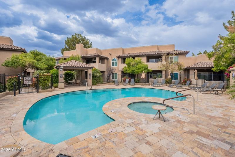 Community Pool & Spa