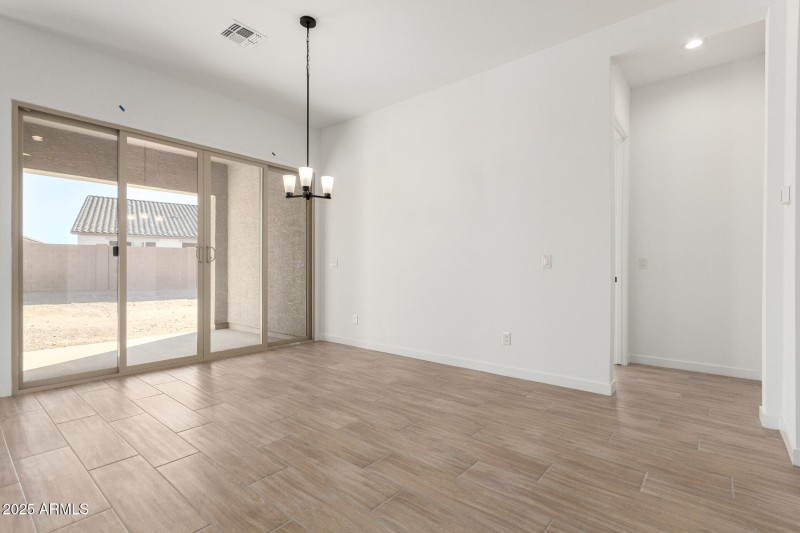 08 - Avenida Del Sol