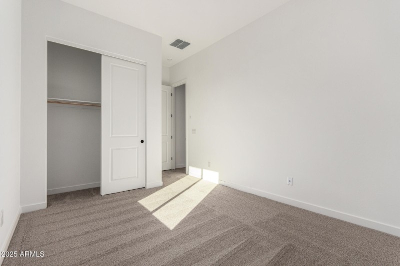 33 - Avenida Del Sol