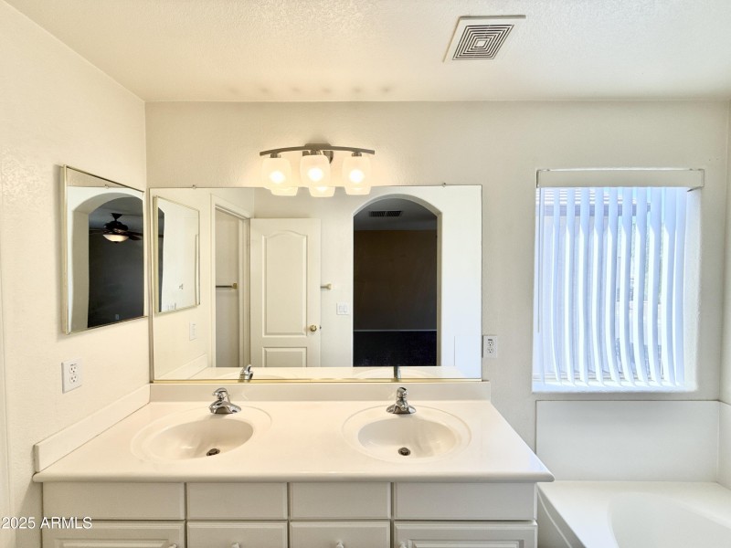 DJI_20251030_125458_287