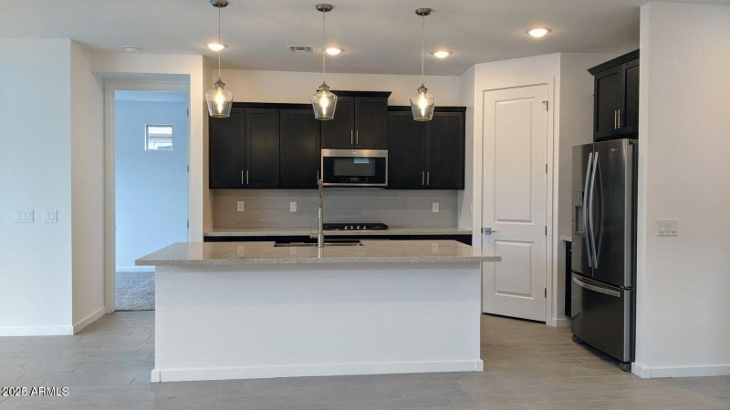 20220329233959736097000000-o