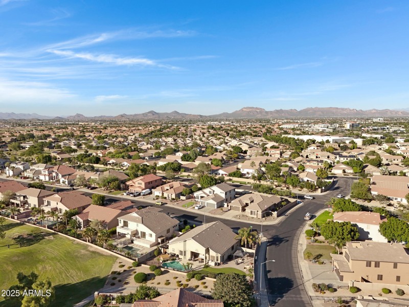 9831 E Lompoc Ave-48