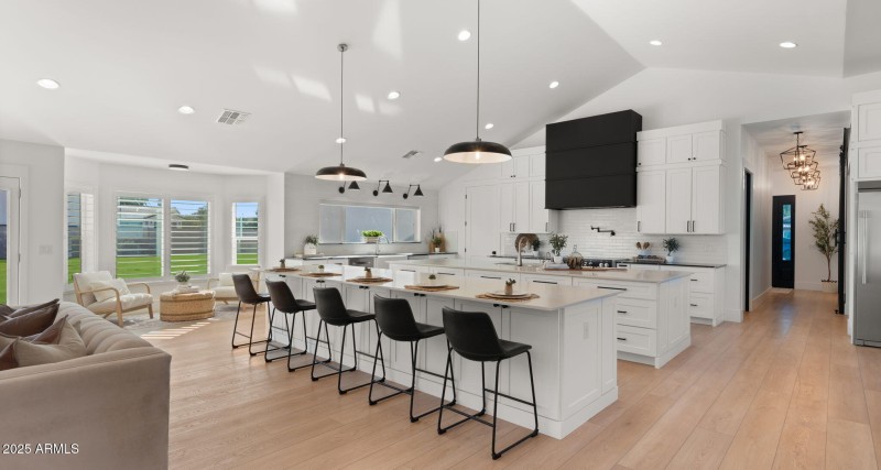 GREAT ENTERTAINERS HOME