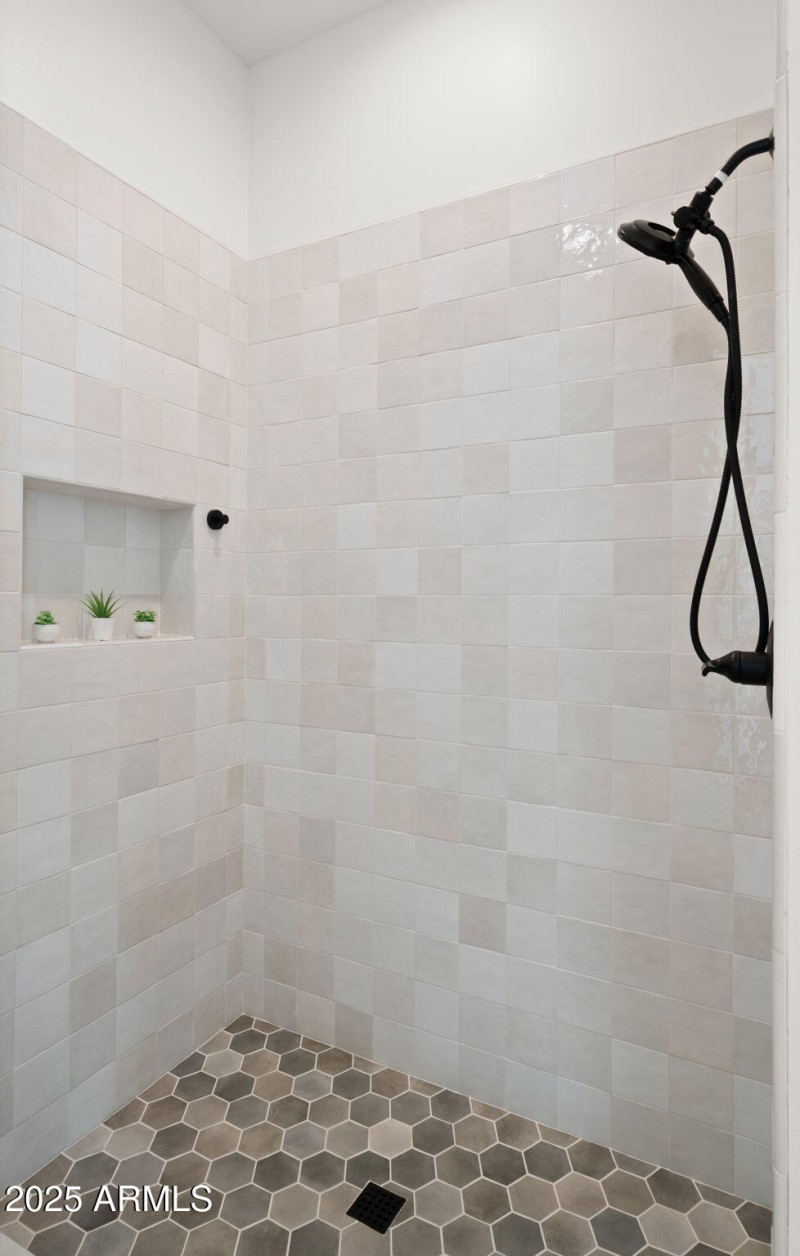 53-web-or-mls-Secondary EnSuite Bedroom