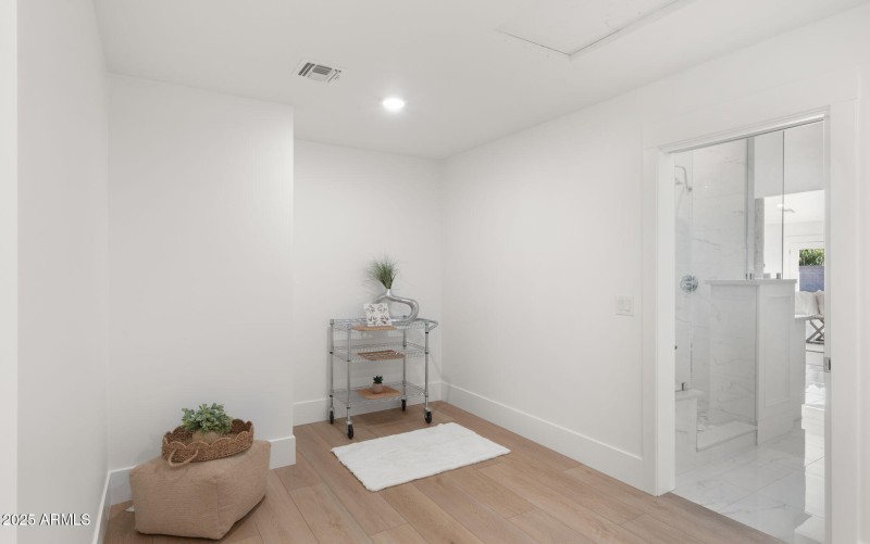 More walk in closet space in Primary!