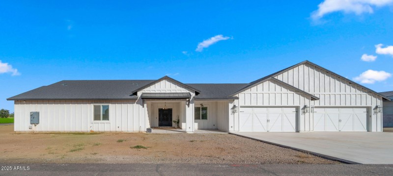 101-web-or-mls-Exterior8