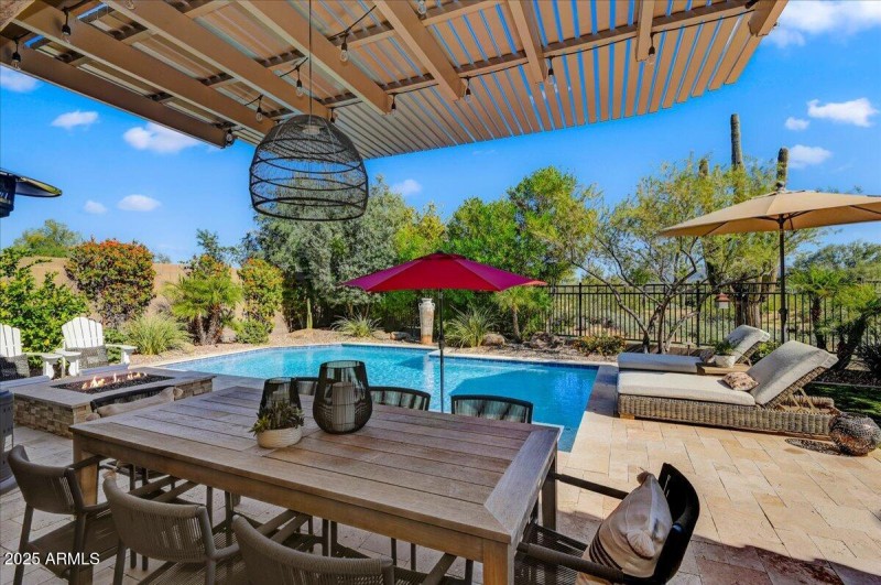 14-Al Fresco Covered Dining