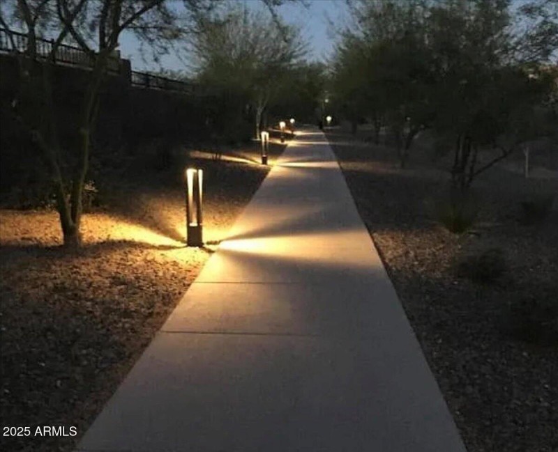 36-Walking Paths to Desert Ridge Marketp